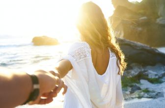 Honeymoon Destinations For Each Month Of The Year + FAQs