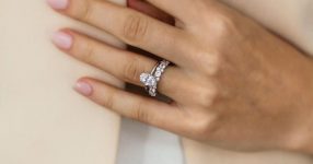 Simple Engagement Rings: Best Engagement Trends