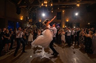 wedding bands pricing dynamics