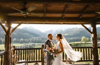 summer wedding cost benefits